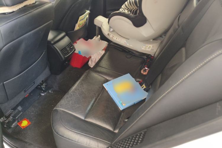 Used Lexus ES 2014 300h Luxury Edition Left Rear Seat