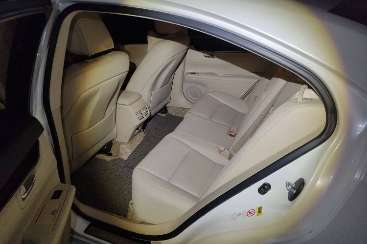Used Lexus ES 2014 250 Elite Edition Left Rear Seat