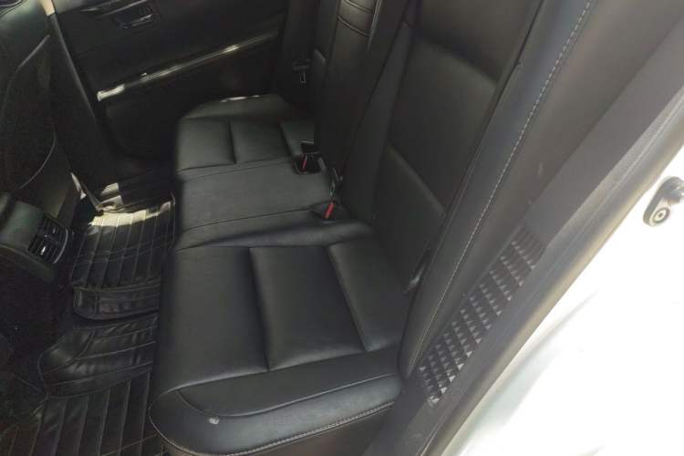 Used Lexus ES 2014 300h Elite Edition Left Rear Seat