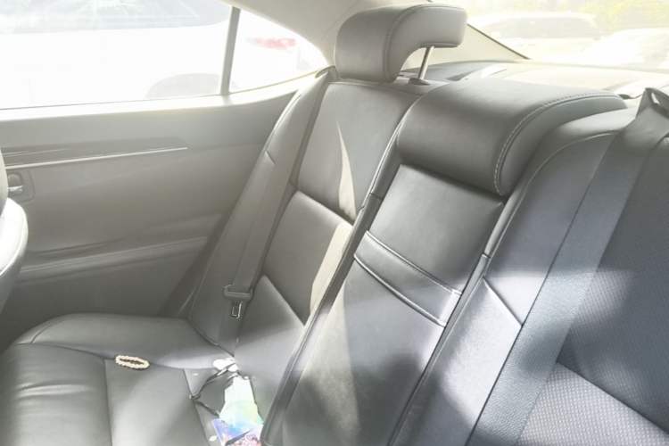 Used Lexus ES 2014 250 Elite Edition Left Rear Seat