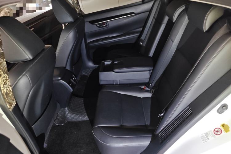 Used Lexus ES 2014 300h Elite Edition Left Rear Seat