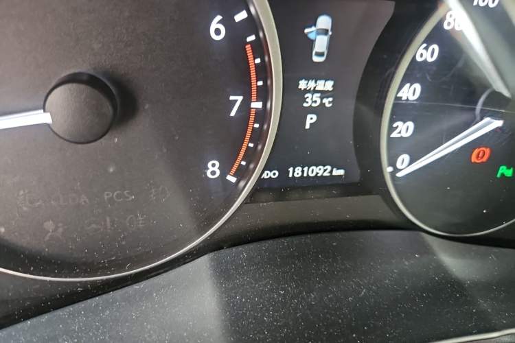 Used Lexus ES 2014 250 Elite Edition Odometer Close Up