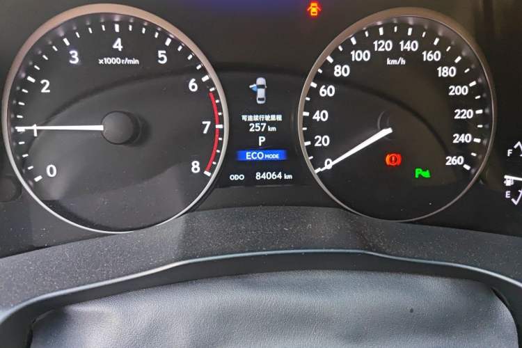 Used Lexus ES 2014 250 Elite Edition Odometer Close Up