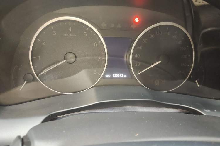Used Lexus ES 2014 250 Elite Edition Odometer Close Up