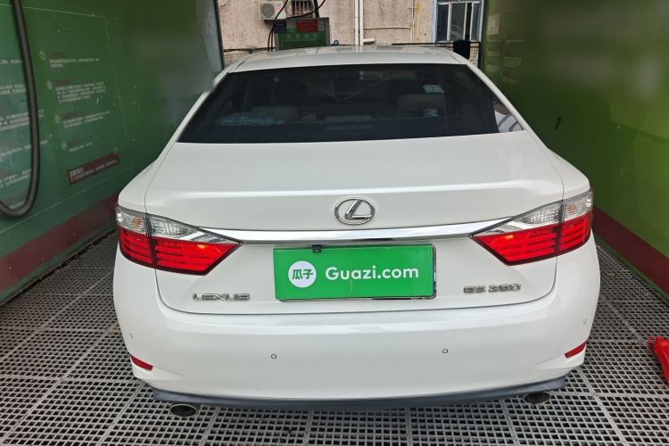Used Lexus ES 2014 250 Elite Edition Rear