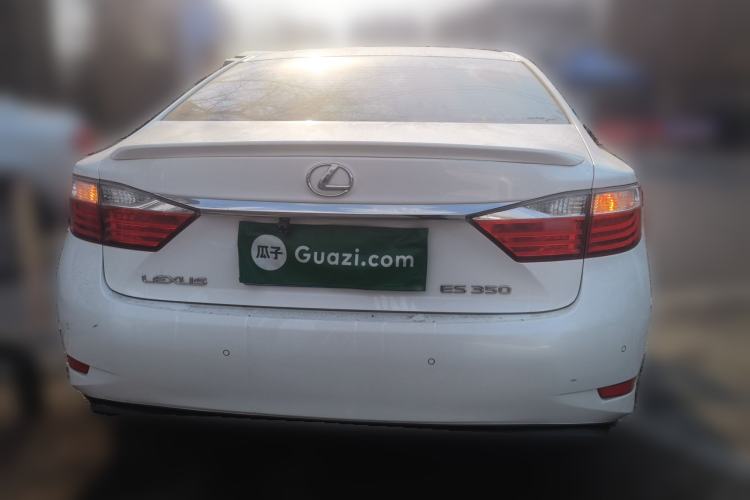 Used Lexus ES 2014 250 Elite Edition Rear