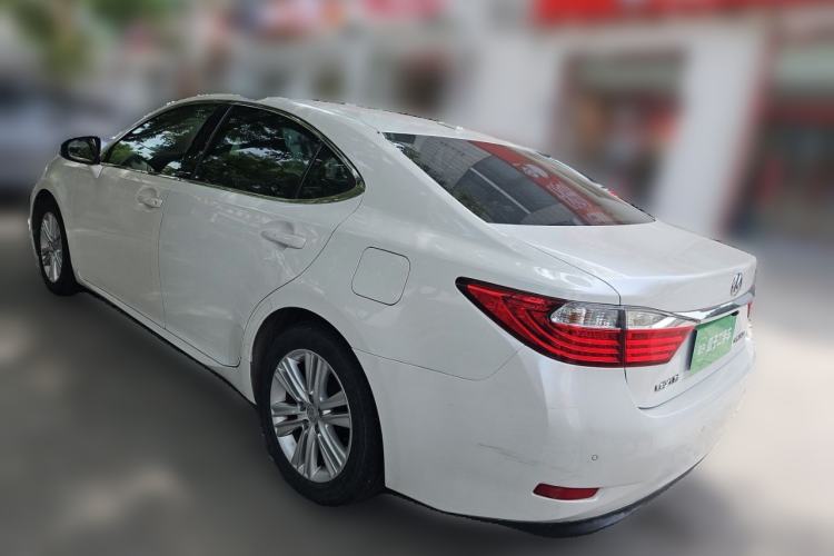 Used Lexus ES 2014 250 Elite Edition Rear Left 45 Deg