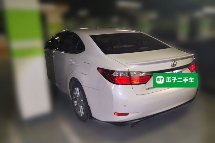 Used Lexus ES 2014 250 Elite Edition Rear Left 45 Deg
