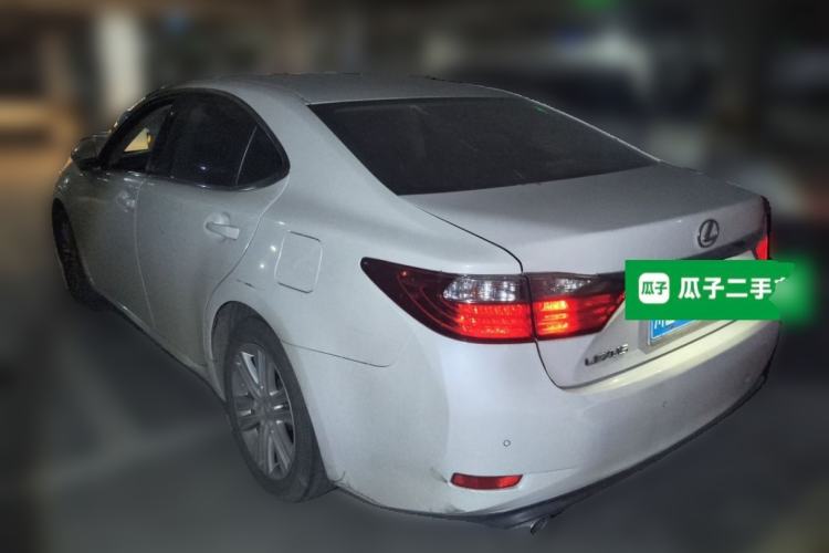 Used Lexus ES 2014 250 Elite Edition Rear Left 45 Deg