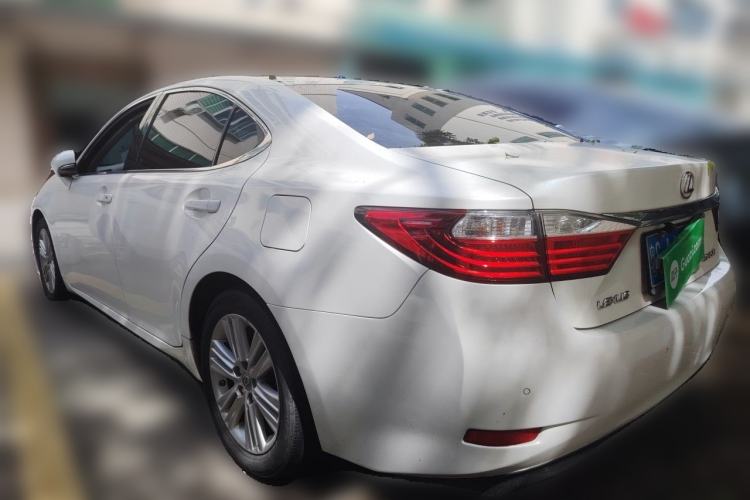 Used Lexus ES 2014 250 Elite Edition Rear Left 45 Deg