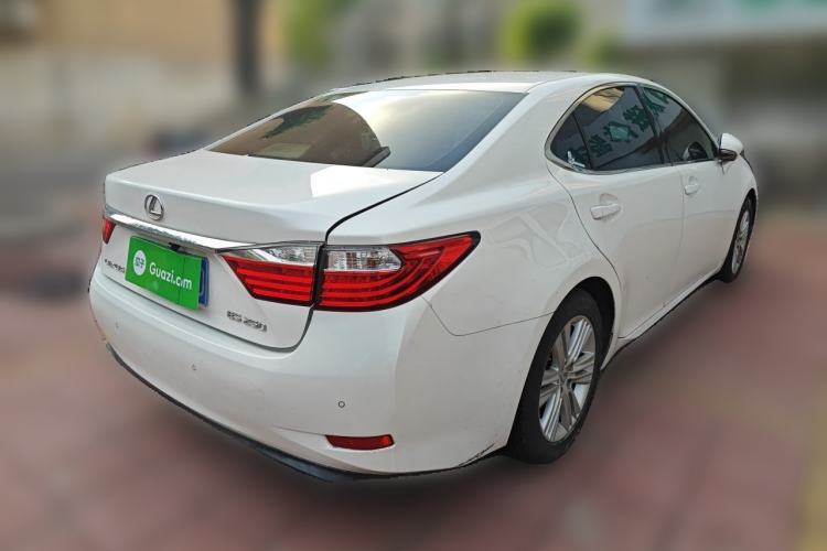 Used Lexus ES 2014 250 Elite Edition Rear Right 45 Deg