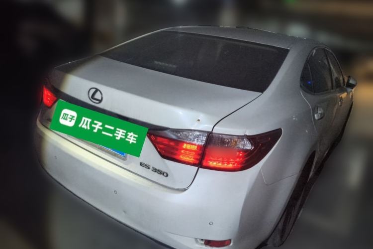Used Lexus ES 2014 250 Elite Edition Rear Right 45 Deg
