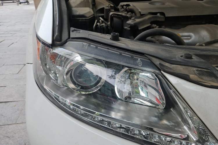 Used Lexus ES 2014 250 Elite Edition Right Front Headlight