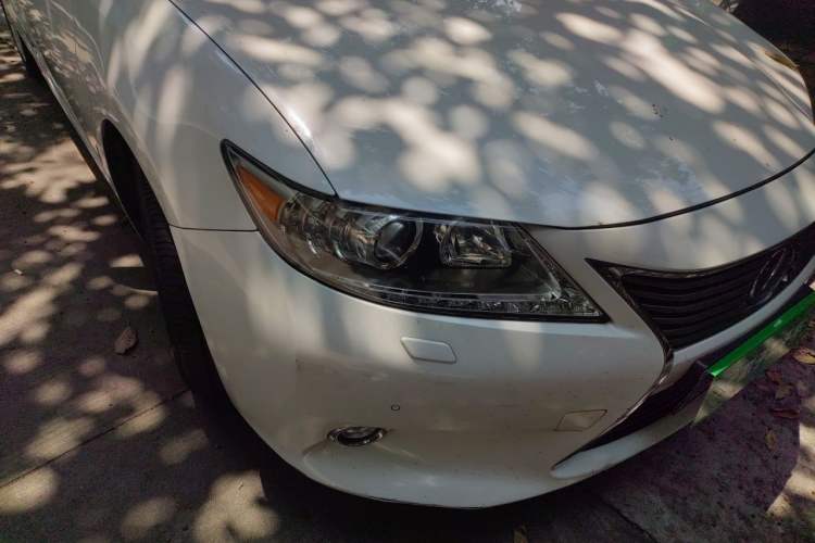 Used Lexus ES 2014 300h Elite Edition Right Front Headlight