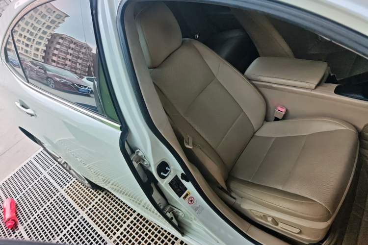 Used Lexus ES 2014 250 Elite Edition Right Front Seat