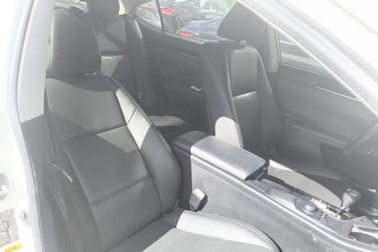 Used Lexus ES 2014 250 Elite Edition Right Front Seat