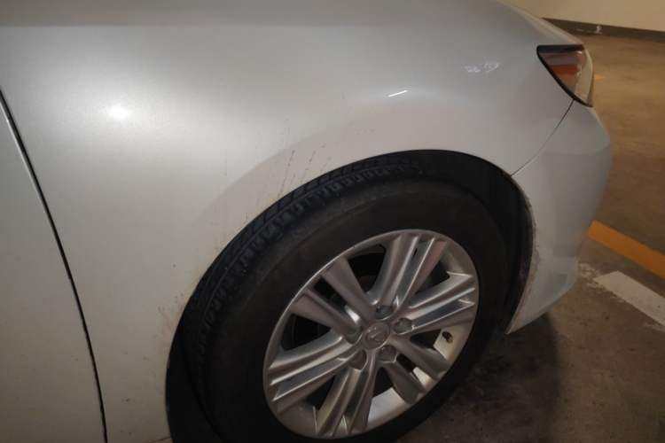 Used Lexus ES 2014 250 Elite Edition Right Front Wheel Hub