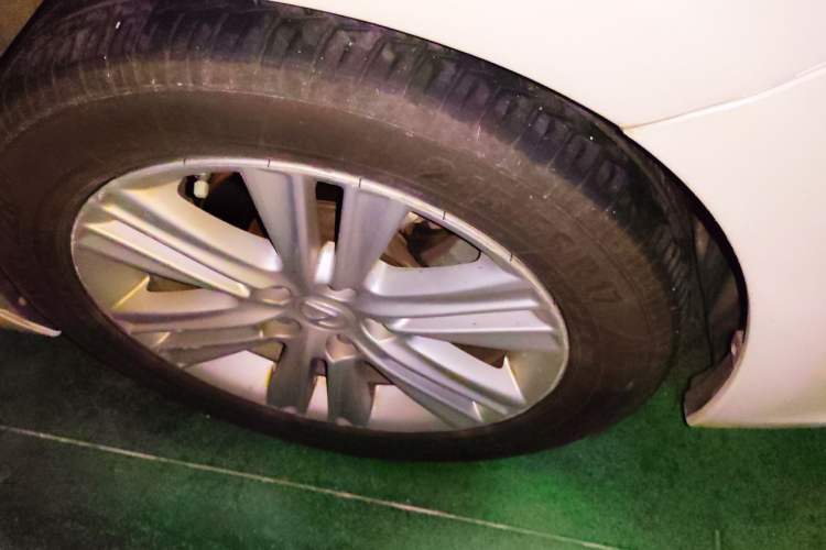 Used Lexus ES 2014 250 Elite Edition Right Front Wheel Hub