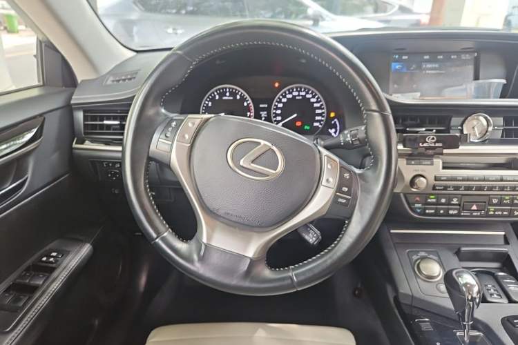 Used Lexus ES 2014 250 Elite Edition Steering Wheel
