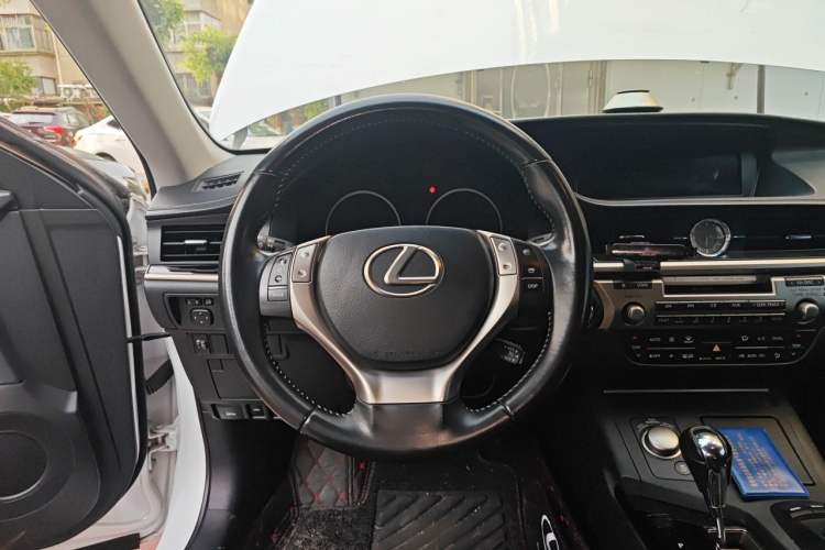 Used Lexus ES 2014 250 Elite Edition Steering Wheel