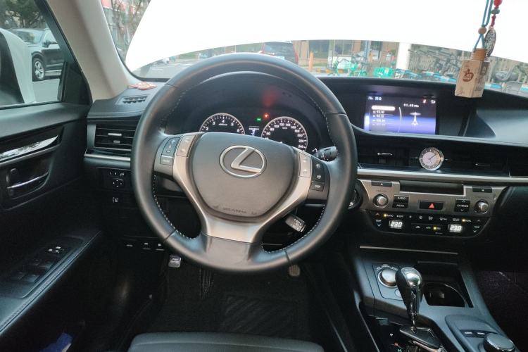 Used Lexus ES 2014 250 Elite Edition Steering Wheel