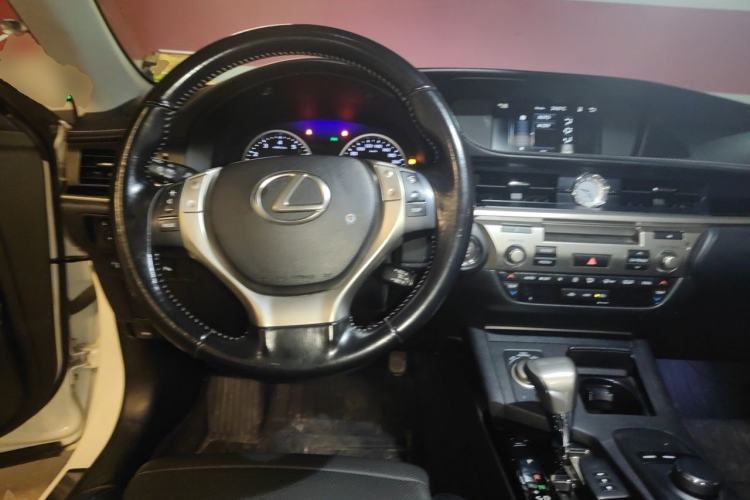 Used Lexus ES 2014 250 Elite Edition Steering Wheel