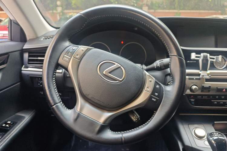 Used Lexus ES 2014 250 Elite Edition Steering Wheel