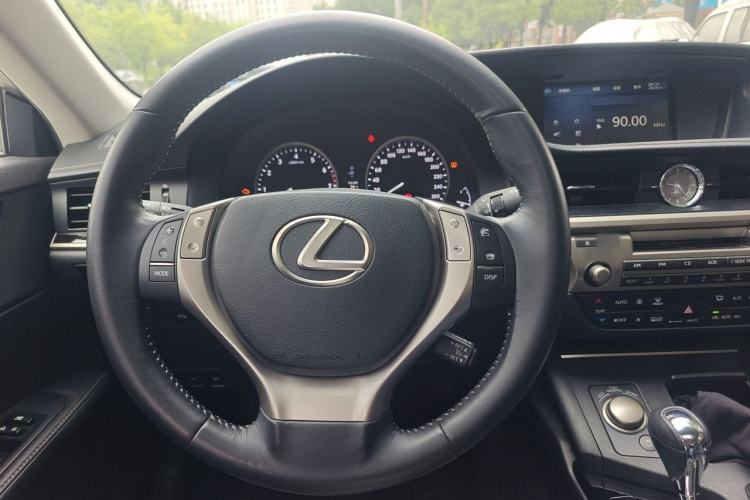 Used Lexus ES 2014 250 Elite Edition Steering Wheel