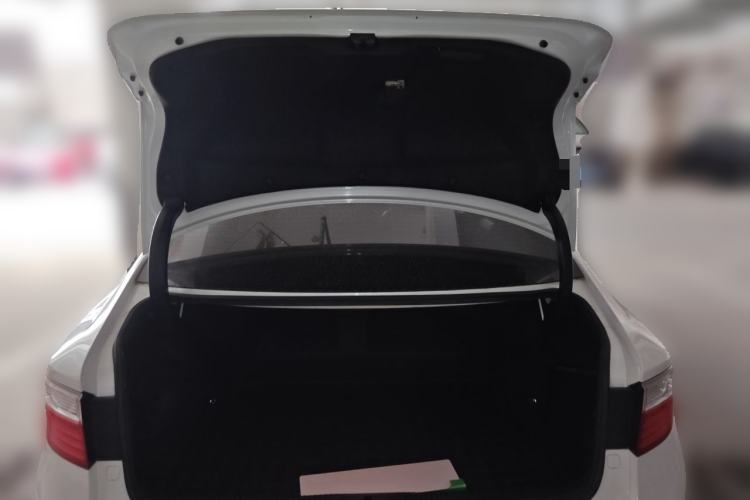 Used Lexus ES 2014 300h Elite Edition Trunk