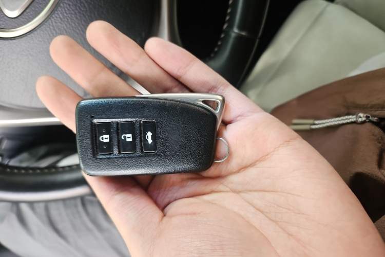 Used Lexus ES 2014 250 Elite Edition Vehicle Key