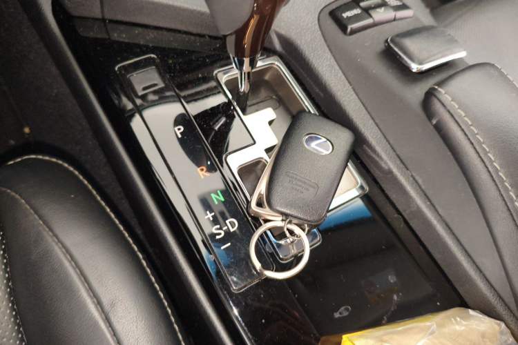 Used Lexus ES 2014 300h Luxury Edition Vehicle Key
