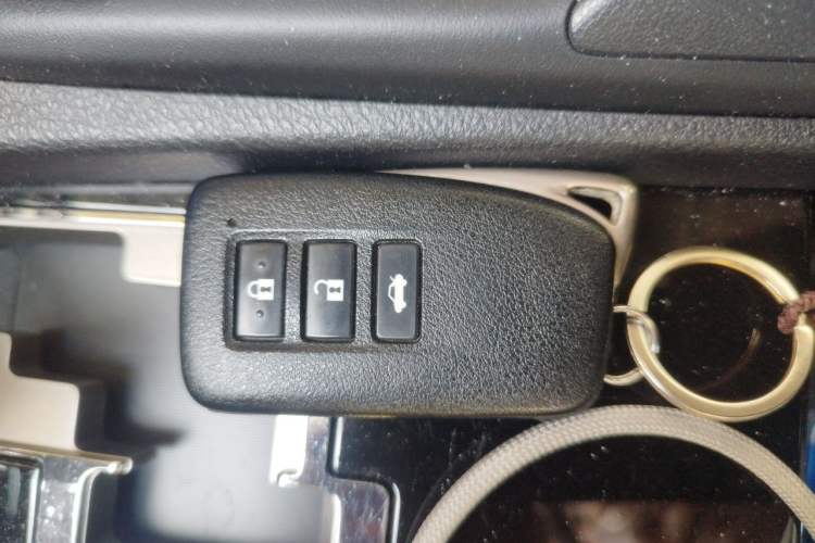 Used Lexus ES 2014 300h Elite Edition Vehicle Key