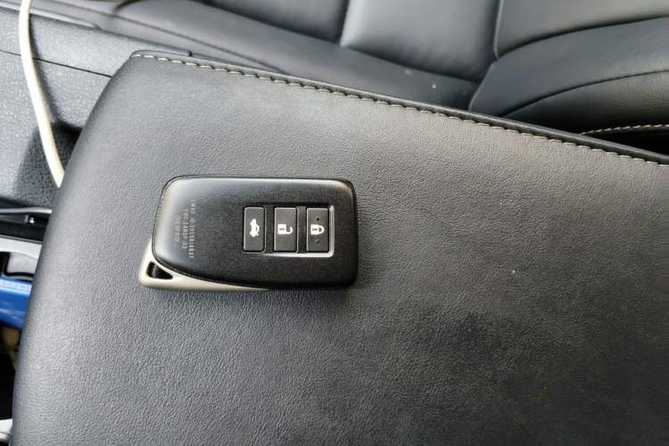 Used Lexus ES 2014 250 Elite Edition Vehicle Key