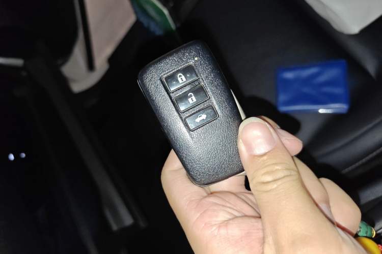 Used Lexus ES 2014 300h Elite Edition Vehicle Key