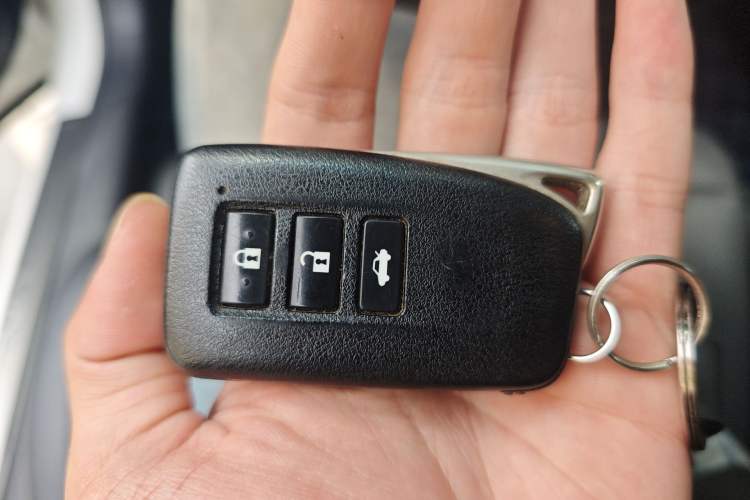 Used Lexus ES 2014 250 Elite Edition Vehicle Key