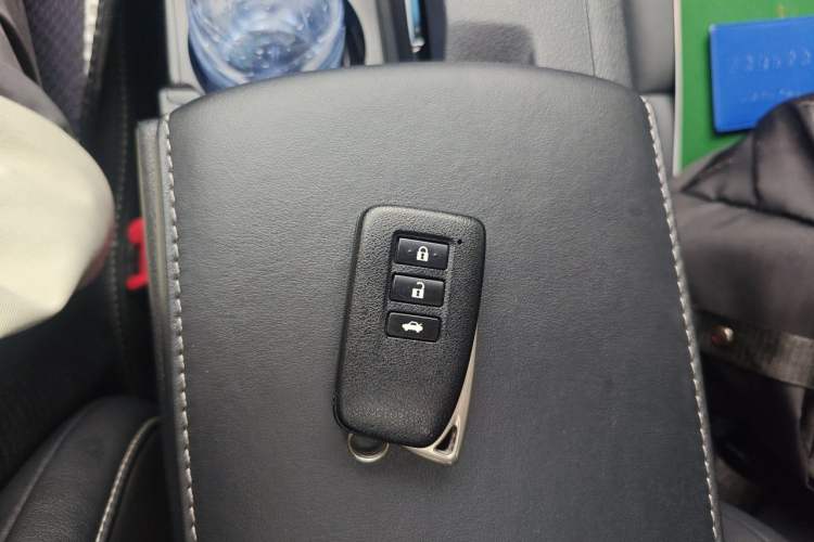 Used Lexus ES 2014 250 Elite Edition Vehicle Key