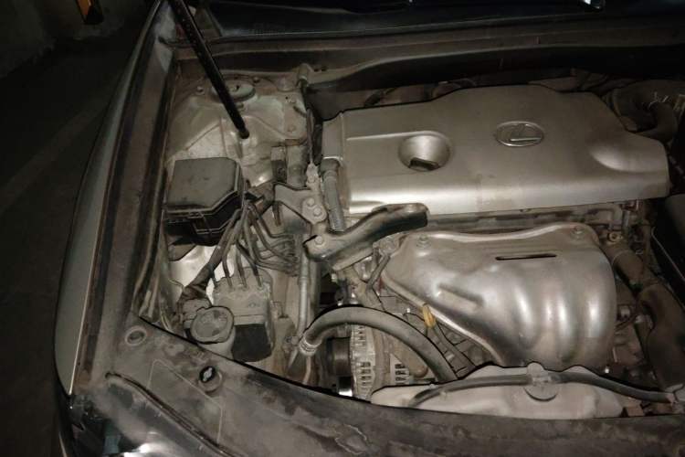 Used Lexus ES 2014 250 Elite Edition Engine Bay Right