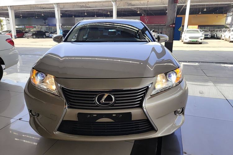 Used Lexus ES 2014 250 Elite Edition Front