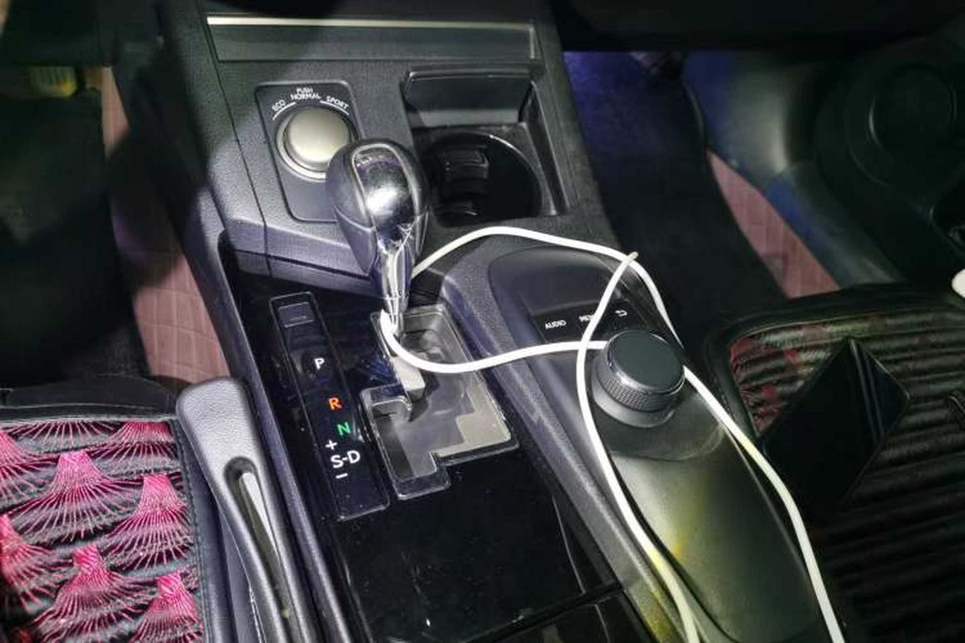 Used Lexus ES 2014 250 Elite Edition Gear Lever