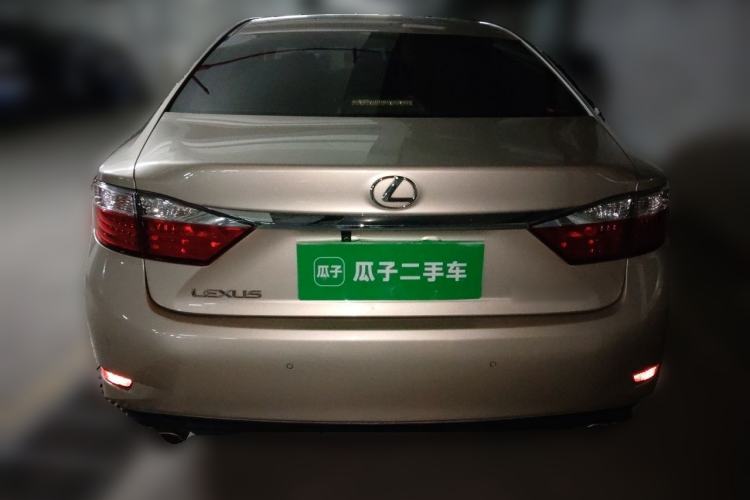 Used Lexus ES 2014 250 Elite Edition Rear
