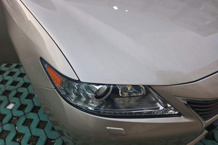 Used Lexus ES 2014 300h Elite Edition Right Front Headlight