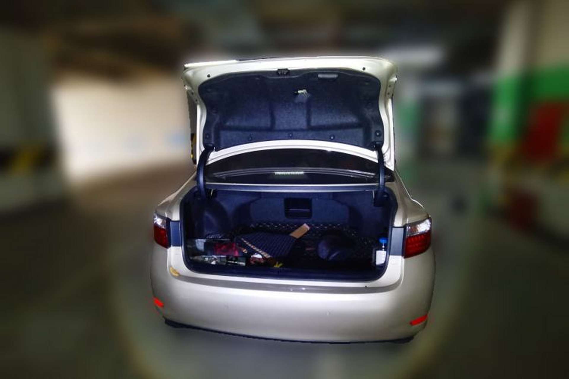 Used Lexus ES 2014 250 Elite Edition Trunk