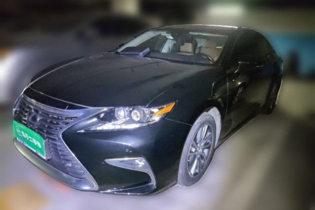 Used Lexus ES 2015 300h Comfort Edition
