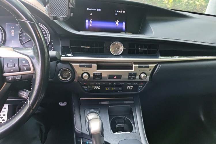 Used Lexus ES 2015 200 Comfort Edition Audio And AC Panel