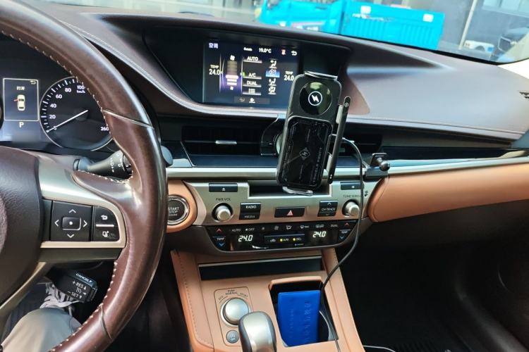 Used Lexus ES 2015 200 Elite Edition Audio And AC Panel