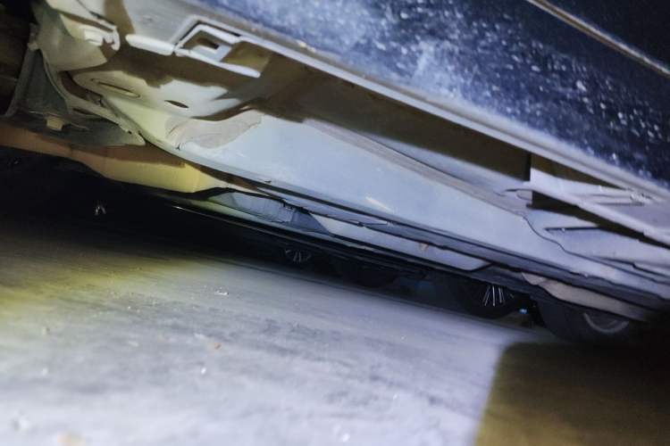 Used Lexus ES 2015 300h Comfort Edition Chassis Front Left