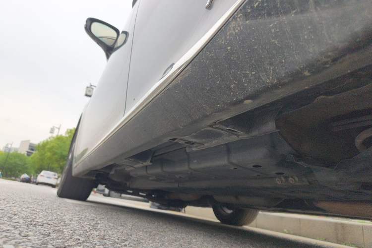 Used Lexus ES 2015 300h Comfort Edition Chassis Front Left