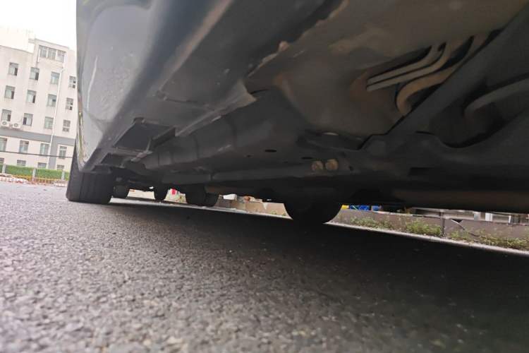 Used Lexus ES 2015 300h Comfort Edition Chassis Rear Left