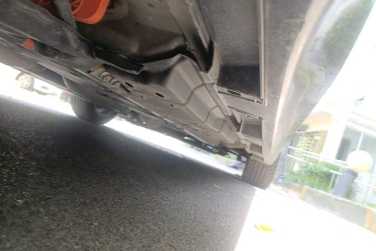 Used Lexus ES 2015 300h Comfort Edition Chassis Rear Right