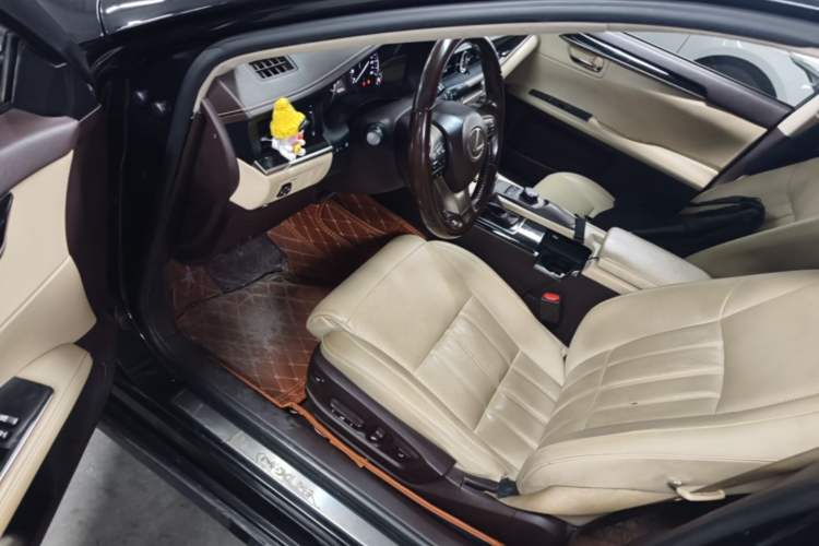 Used Lexus ES 2015 200 Elite Edition Driver Seat